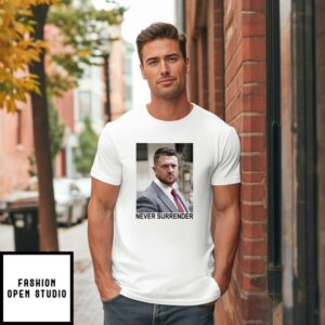 Tommy Robinson And Trump Mugshot Never Surrender T Shirt 1