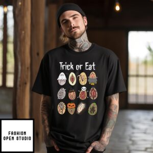 Trick Or Eat Pussy Vagina T-Shirt