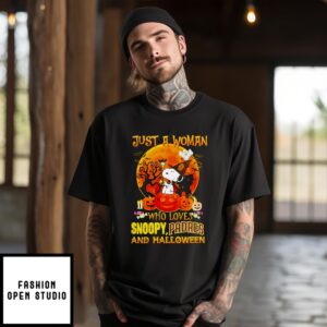 Snoopy Just A Woman Who Loves Snoopy Padres And Halloween 2024 T-Shirt