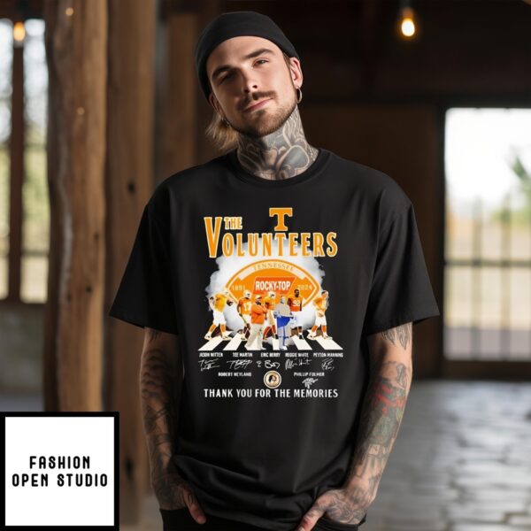 Tennessee Volunteers Players Crossing Thank You For The Memories Signature 2024 T-Shirt