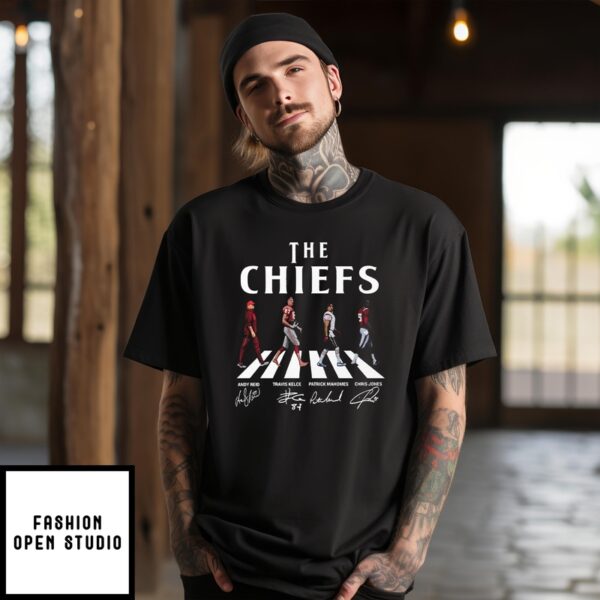 Chiefs Walking Abbey Road Andy Reid Travis Kelce Patrick Mahomes Chris Jones T-Shirt