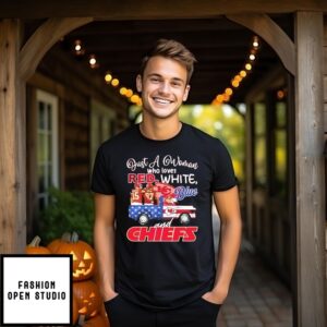 Mahomes Kelce Just A Woman Who Loves Red White Blue And Chiefs T-Shirt
