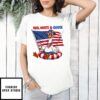 Red White And Goose Fishing Boho Patriotic Floral Fourth Of July Retro America T-Shirt