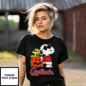 St. Louis Cardinals Snoopy Woodstock Pumpkin Halloween T-Shirt