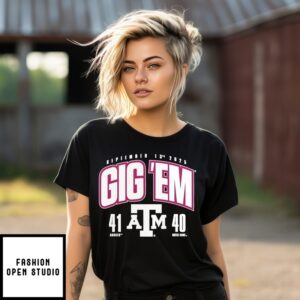 Texas A&A Aggies Vs Notre Dame Fighting Irish 2025 Score T-Shirt