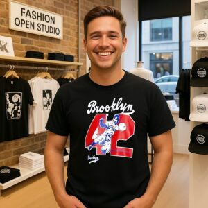 Jackie Robinson Dodgers Legends Collection Vintage Logo T-Shirt