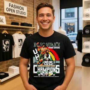 Hawaii Rainbow Warriors 2025 Hawaii Bowl Champions Mascot Score T-Shirt