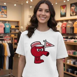 Redbert Cincinnati Reds Queen City 8-Bit T-Shirt