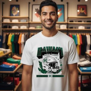 NCAA Football Hawaii Rainbow Warriors Vintage Helmet T-Shirt