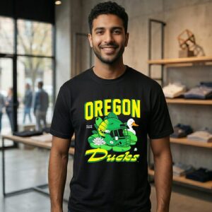 NCAA Football Oregon Ducks Vintage Helmet T-Shirt