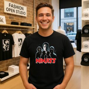 Ninjizz Ninjas Kissing T-Shirt