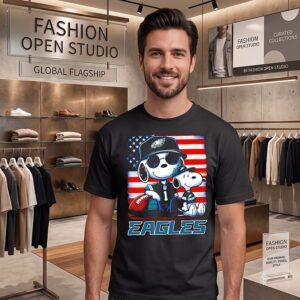 Snoopy And Woodstock Philadelphia Eagles American Flag T-Shirt