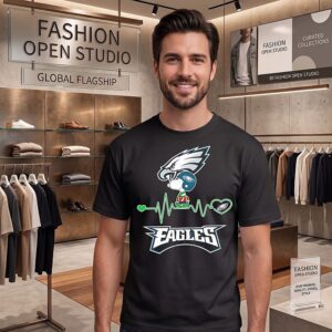 Snoopy Philadelphia Eagles Heartbeat NFL 2206 T-Shirt