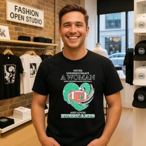 Never Underestimate A Woman Who Understands Football And Loves Miami Hurricanes T-Shirt