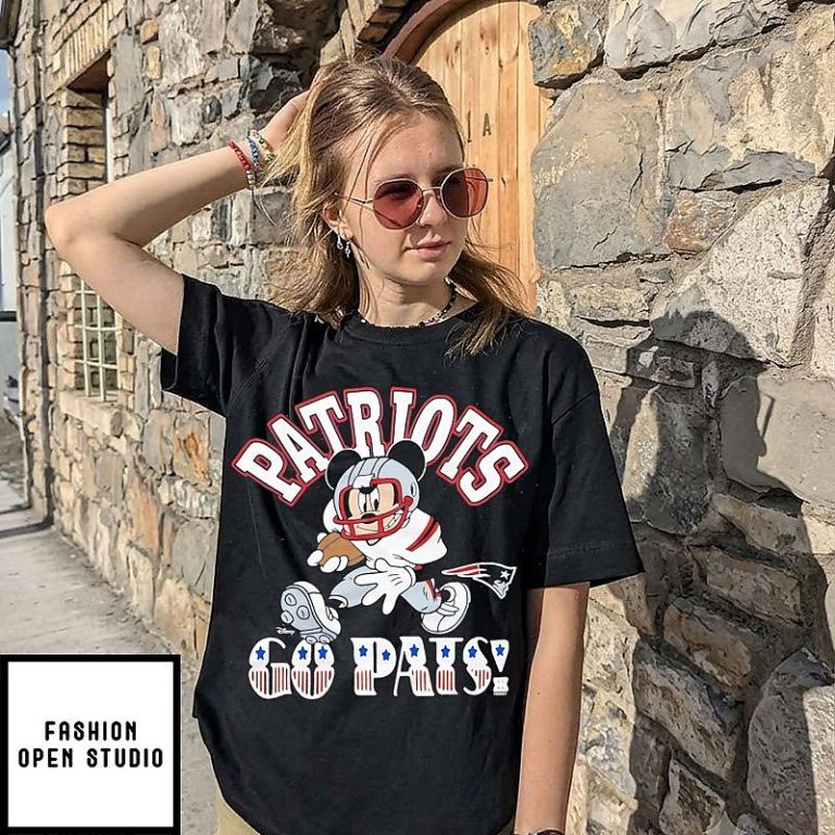 Mickey Mouse X New England Patriots Go Pats Disney Cartoon T-Shirt
