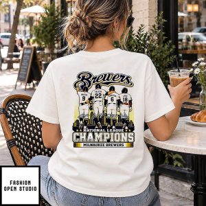 Milwaukee Brewers 2026 National League Champions Behind Signatures Skyline T-Shirt